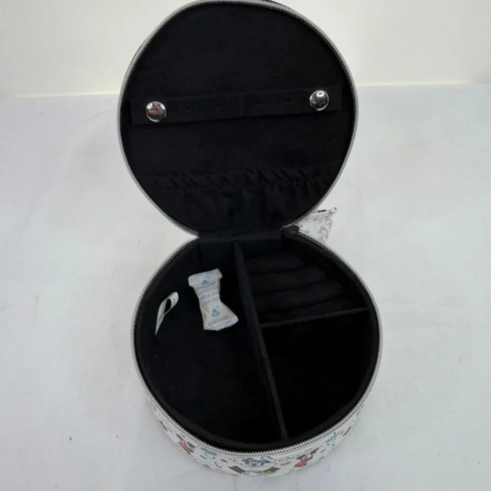 Disney Mickey Minnie Mouse Round Jewelry Case Zipper Travel Organizer NWT‎
